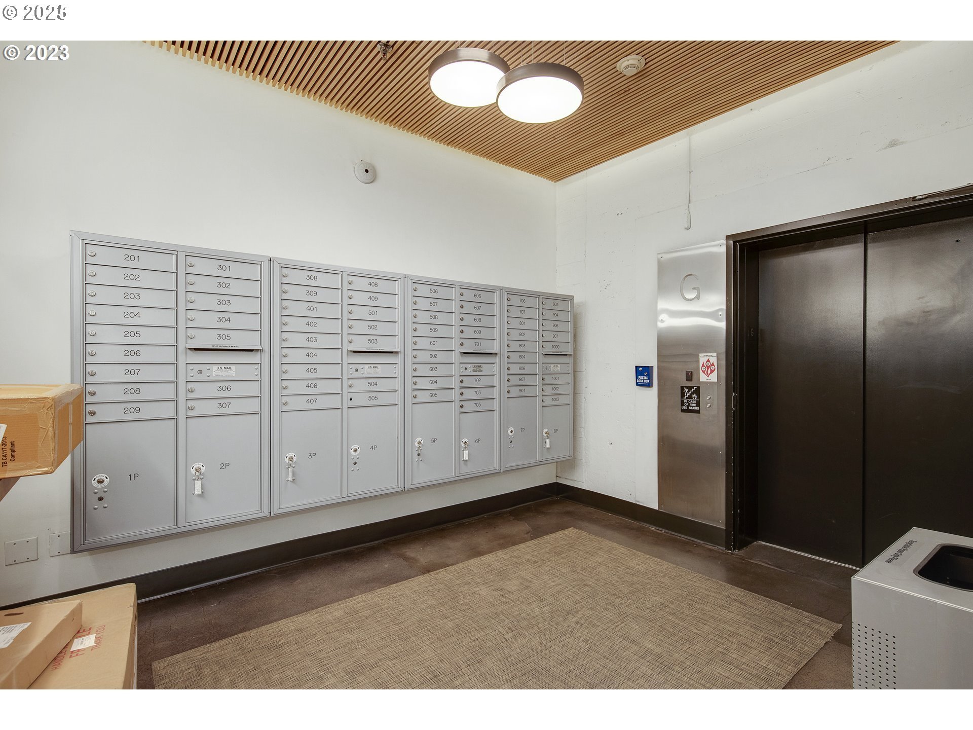 300 Northwest 8th Avenue, Unit 401 Portland, OR 97209 - Photo 29 of 37 a view of an empty room