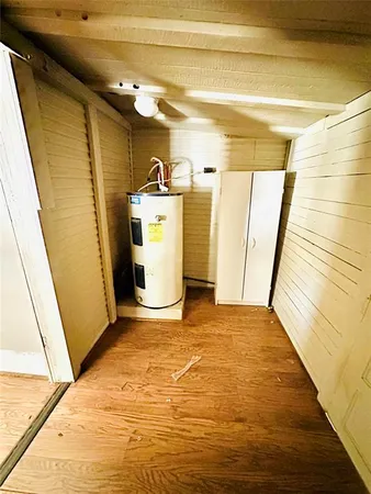 a view of a storage & utility room