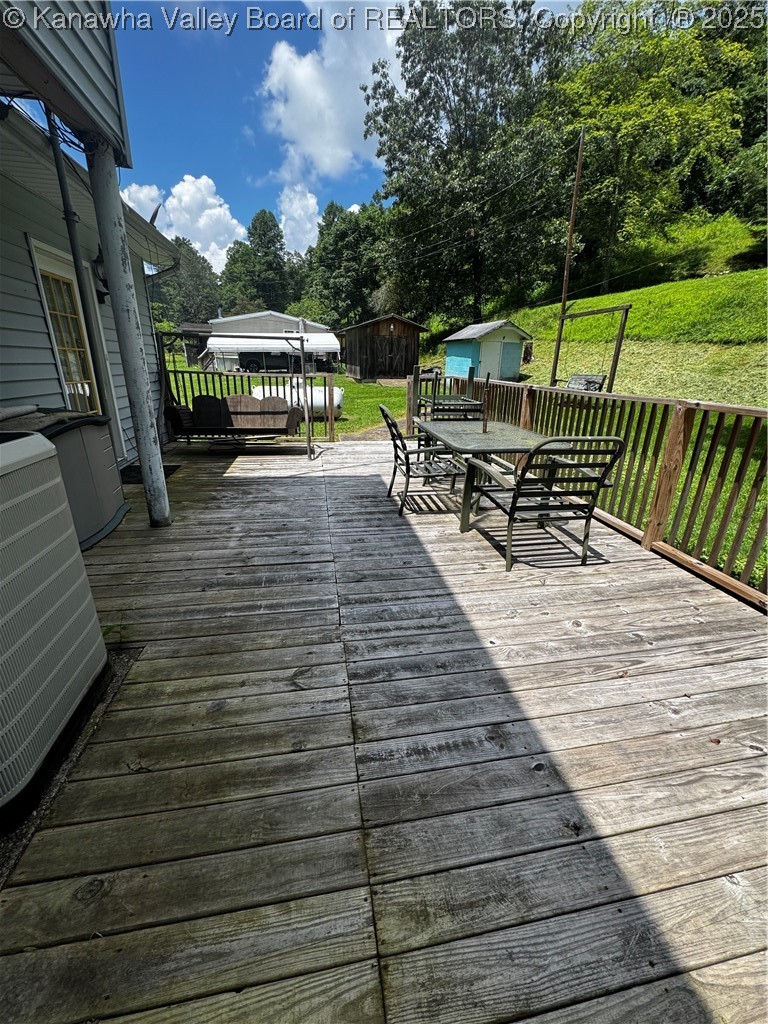 1198 Caney Branch Road Chapmanville, WV 25508 - Photo 29 of 50 Gallery Image 29