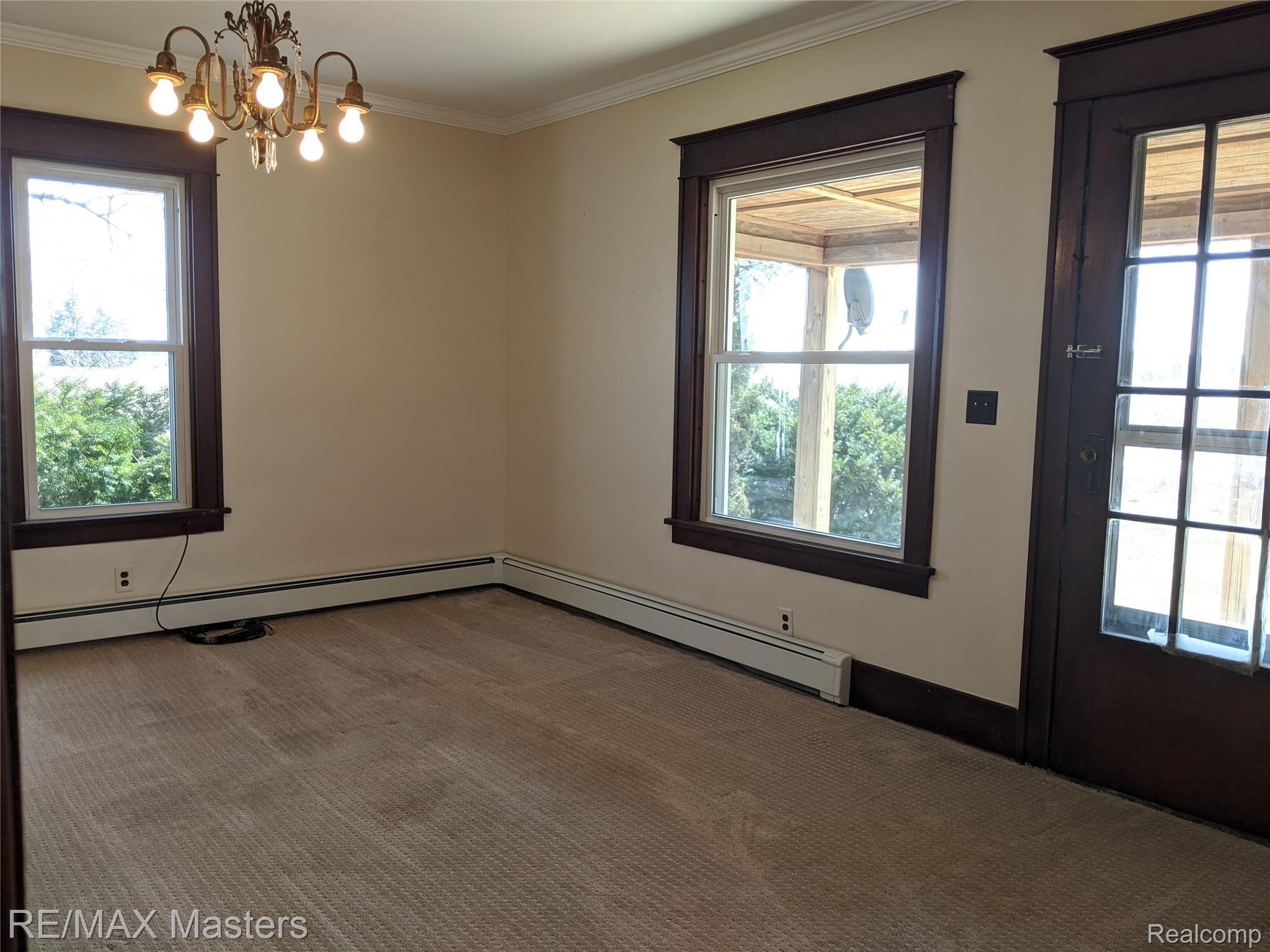 5644 Zink Road Maybee, MI 48159 - Photo 4 of 38 Living Room