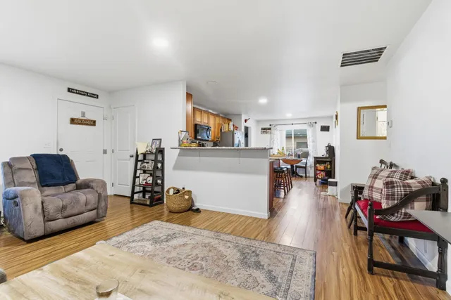 $599,000 | 10413-10415 East 8th Avenue, Spokane Valley, WA 99206