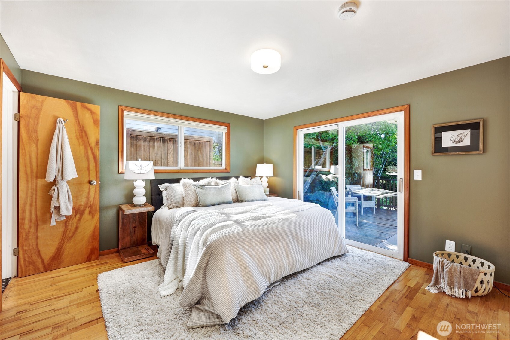 3927 Southwest Frontenac Street Seattle, WA 98136 - Photo 23 of 39