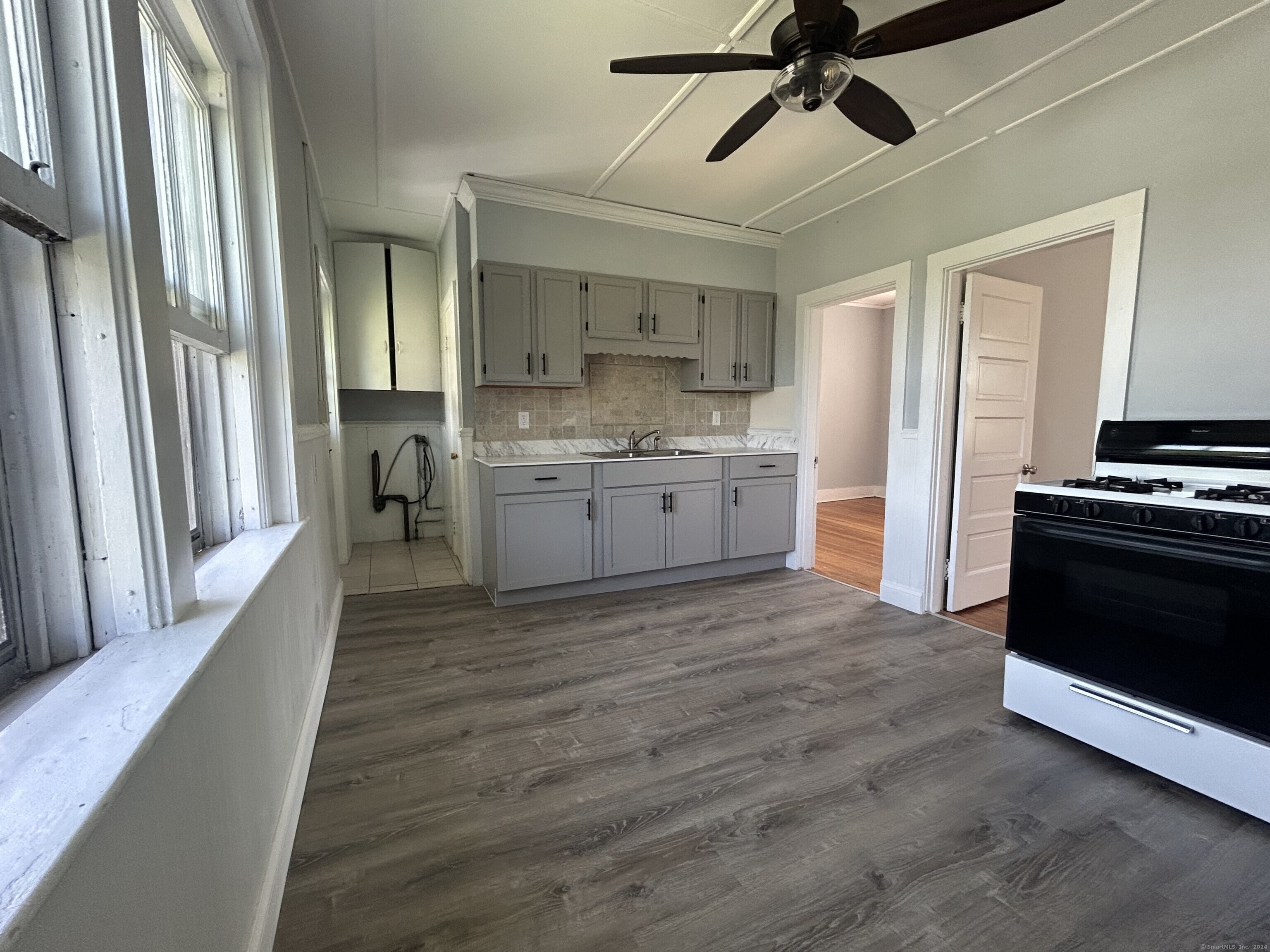 10 Cherry Street, Unit 2 Stonington, CT 06379 - Photo 9 of 17