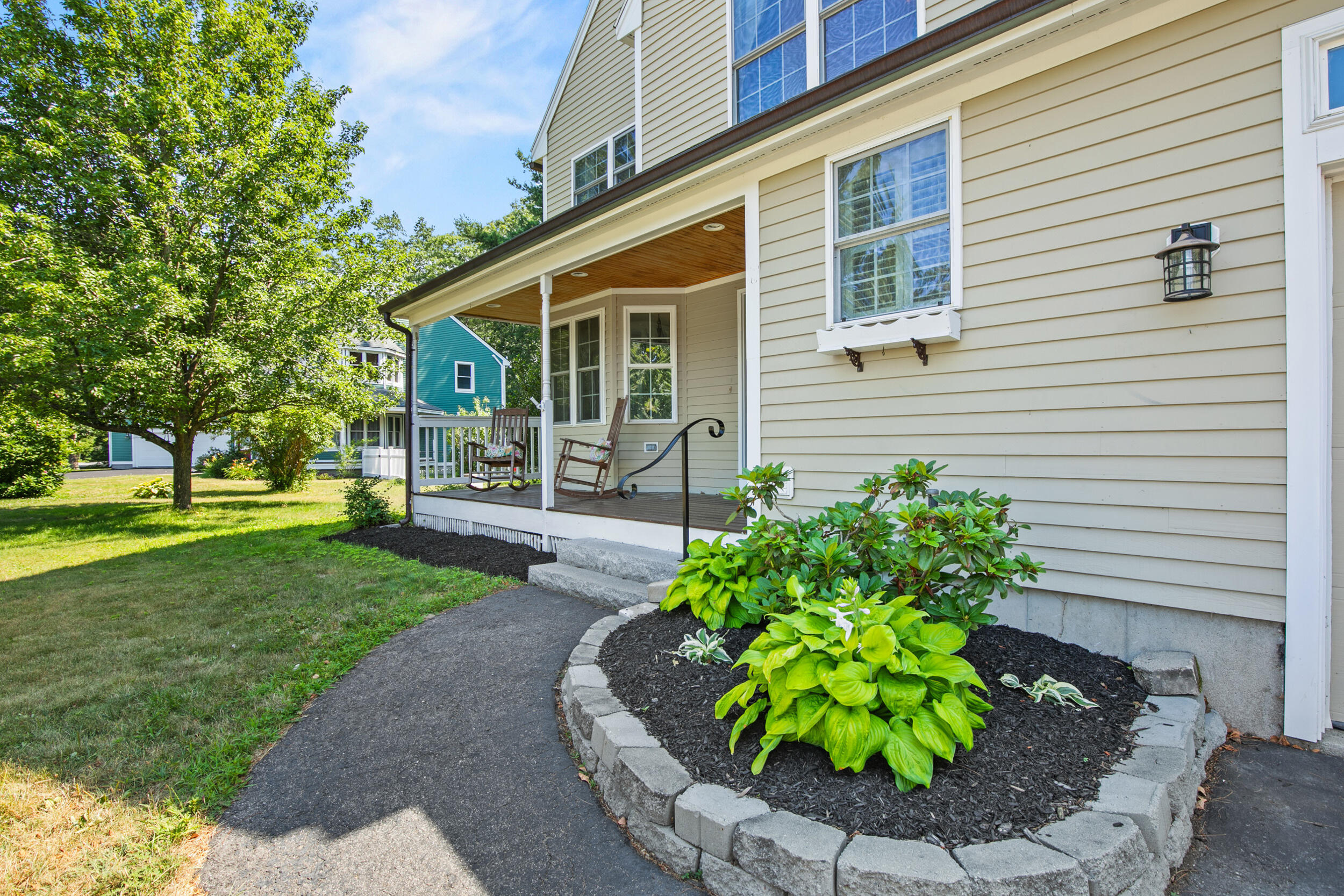 4 Sofia Rd