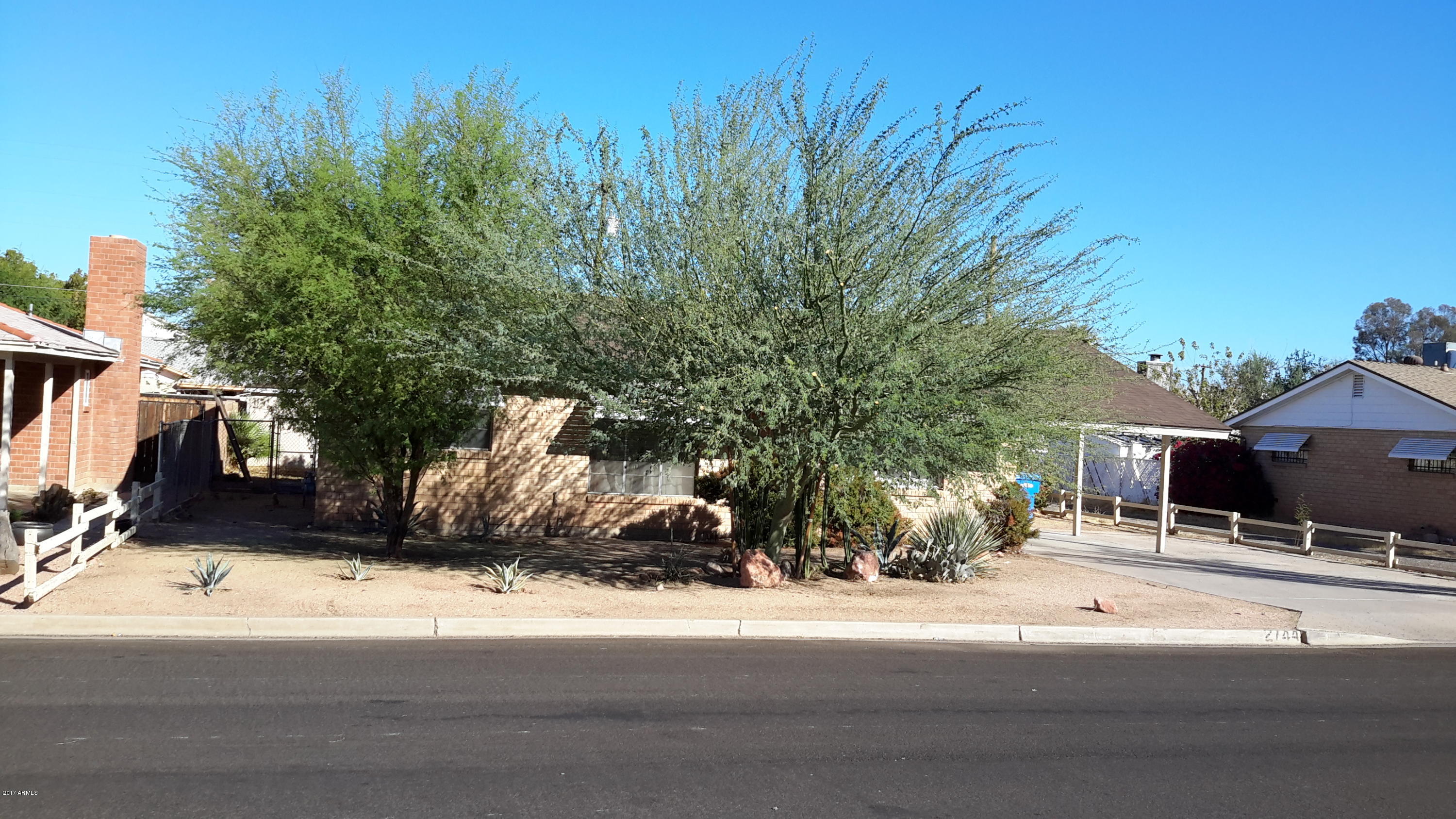 2744 West Ocotillo Road Phoenix, AZ 85017 - Photo 5 of 33 5