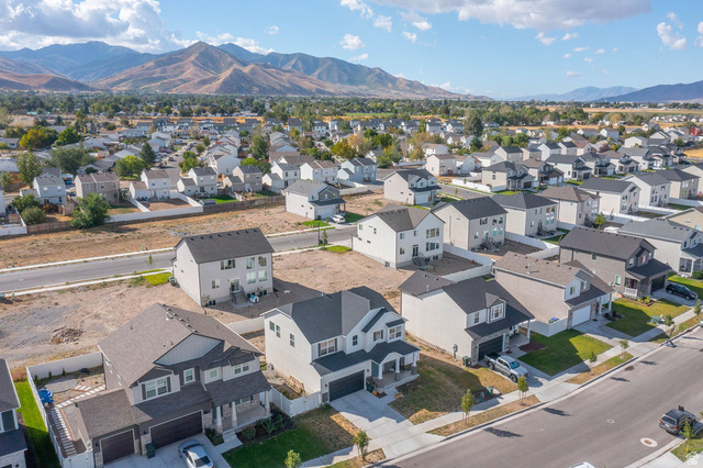 373 Quartz Road Tooele, UT 84074 - Photo 35 of 38 Residential community with mountain backdrop