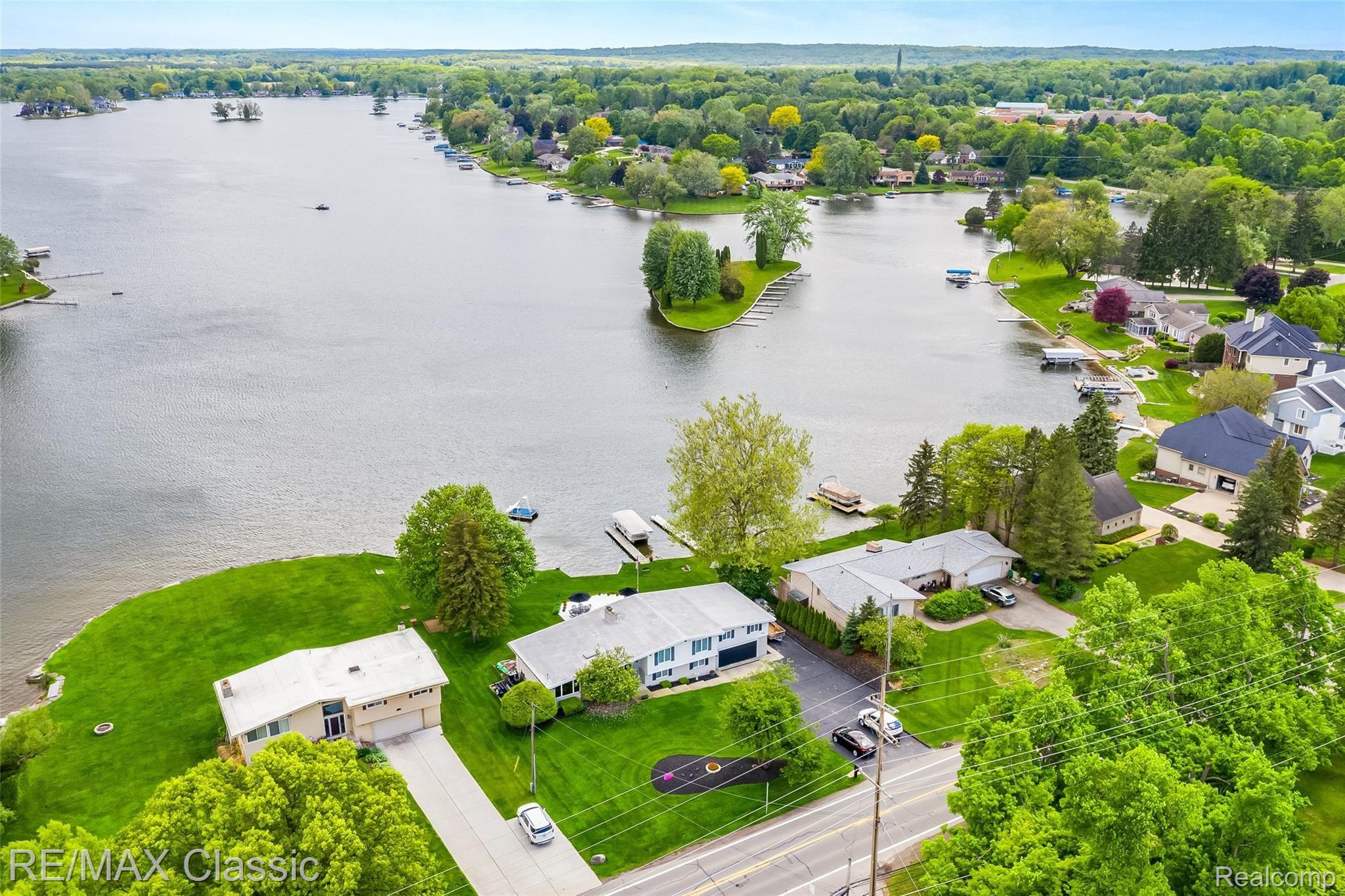 3901 East Commerce Road Commerce Township, MI 48382 - Photo 38 of 44 3901 E Commerce Rd Drones (10).jpg