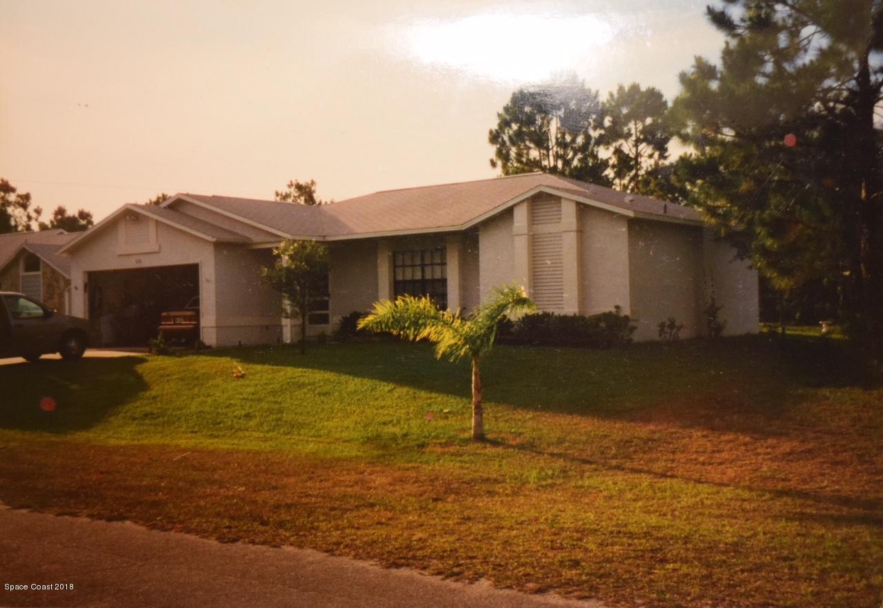 626 Southwest Waycross Road Palm Bay, FL 32908 - Photo 2 of 16 IMG_7890