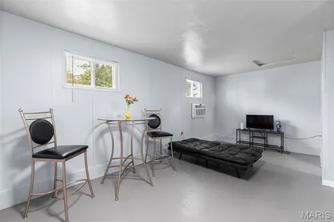$194,000 | 3929 Bates Street, St. Louis, MO 63116