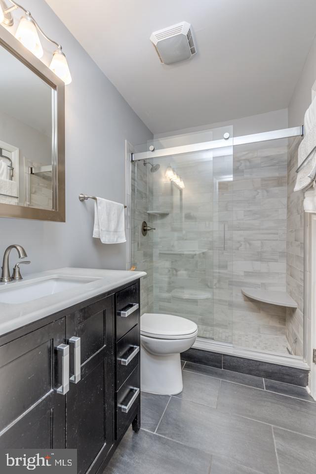 418 Apple Road Edgewater Park, NJ 08010 - Photo 17 of 39 Main floor level primary bathroom