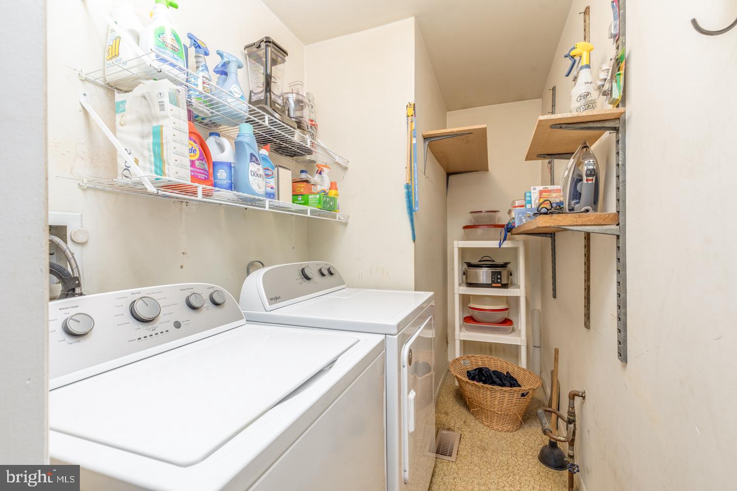 418 Apple Road Edgewater Park, NJ 08010 - Photo 23 of 39 Main floor level laundry room