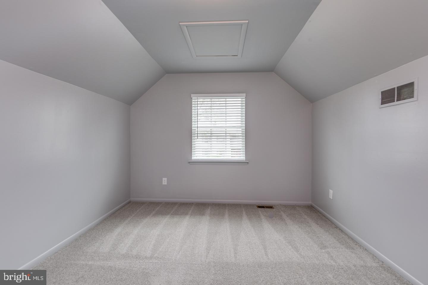 418 Apple Road Edgewater Park, NJ 08010 - Photo 28 of 39 Upper level bedroom 4