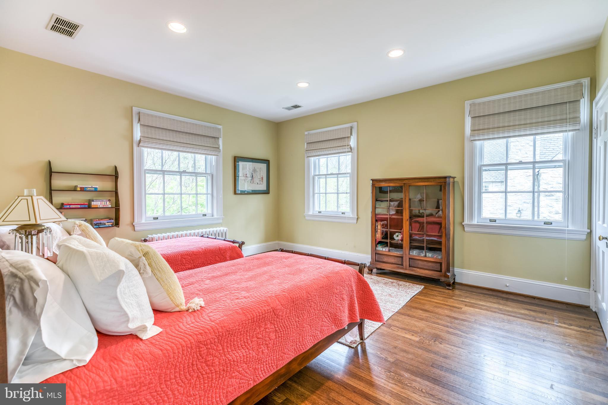 5215 Springlake Way Baltimore, MD 21212 - Photo 35 of 61 Bedroom #3