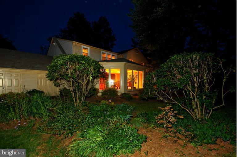 1607 Blue Meadow Road Potomac, MD 20854 - Photo 16 of 30 Exterior (General)