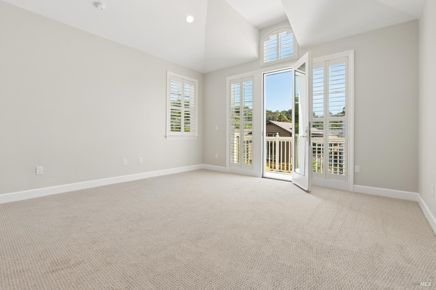 34 Bayharbor Way San Rafael, CA 94901 - Photo 20 of 45