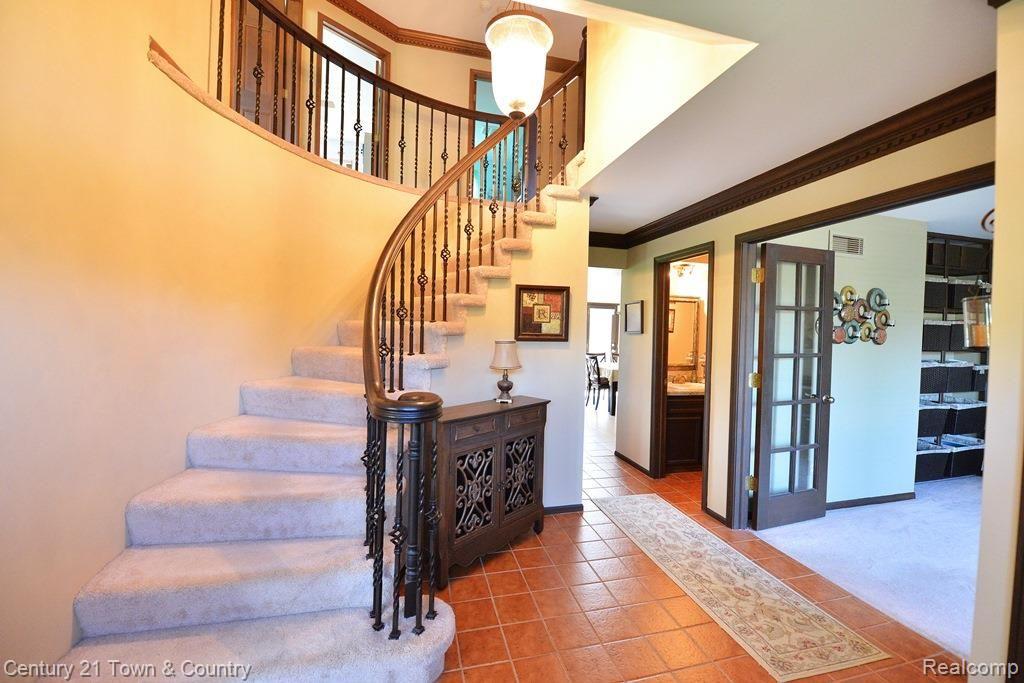 826 Timberline Drive Rochester Hills, MI 48309 - Photo 7 of 53
