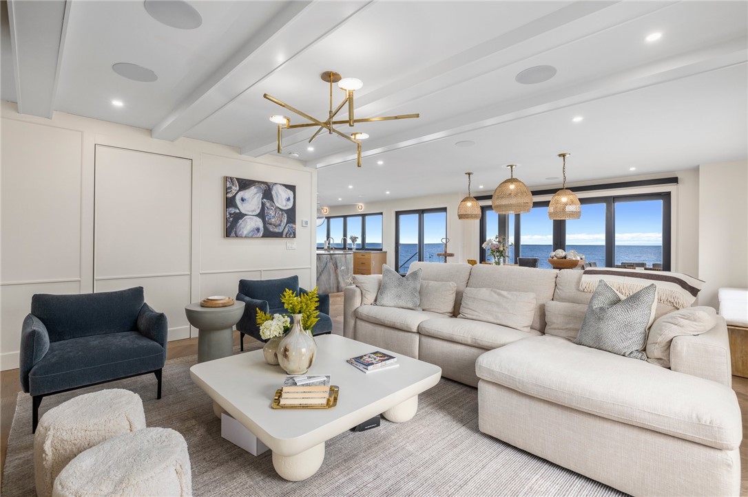 41 Atlantic Avenue Westerly, RI 02891 - Photo 13 of 50