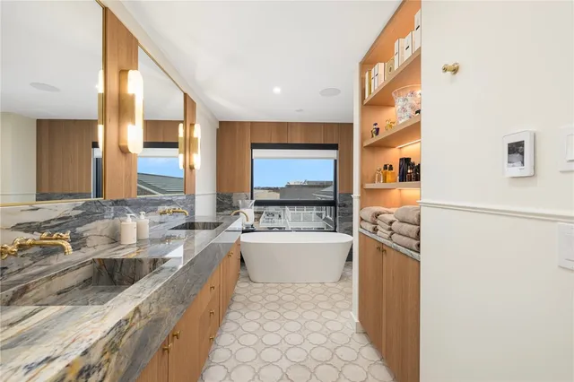 $25,000 | 41 Atlantic Avenue, Westerly, RI 02891