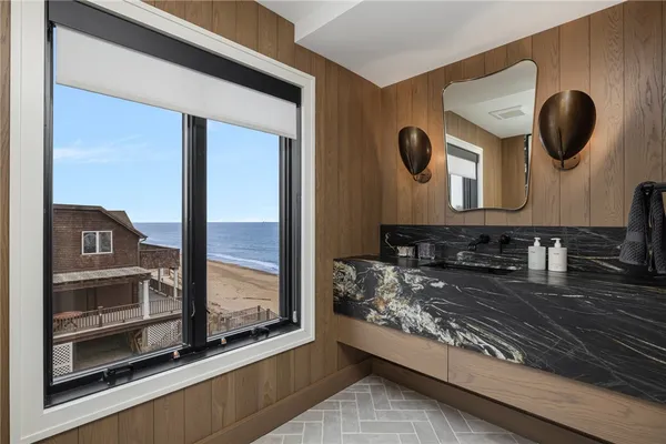 $25,000 | 41 Atlantic Avenue, Westerly, RI 02891