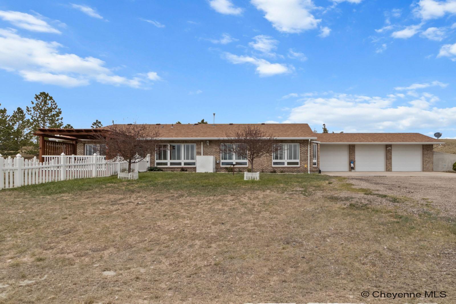 2745 Chrysler Road Cheyenne, WY 82009 - Photo 4 of 36 Gallery Image 4