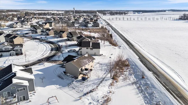 $374,900 | 1663 Hidden Trail, Mayer, MN 55360