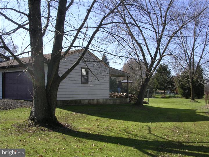 1910 Freier Road Quakertown, PA 18951 - Photo 8 of 9 Side Yard