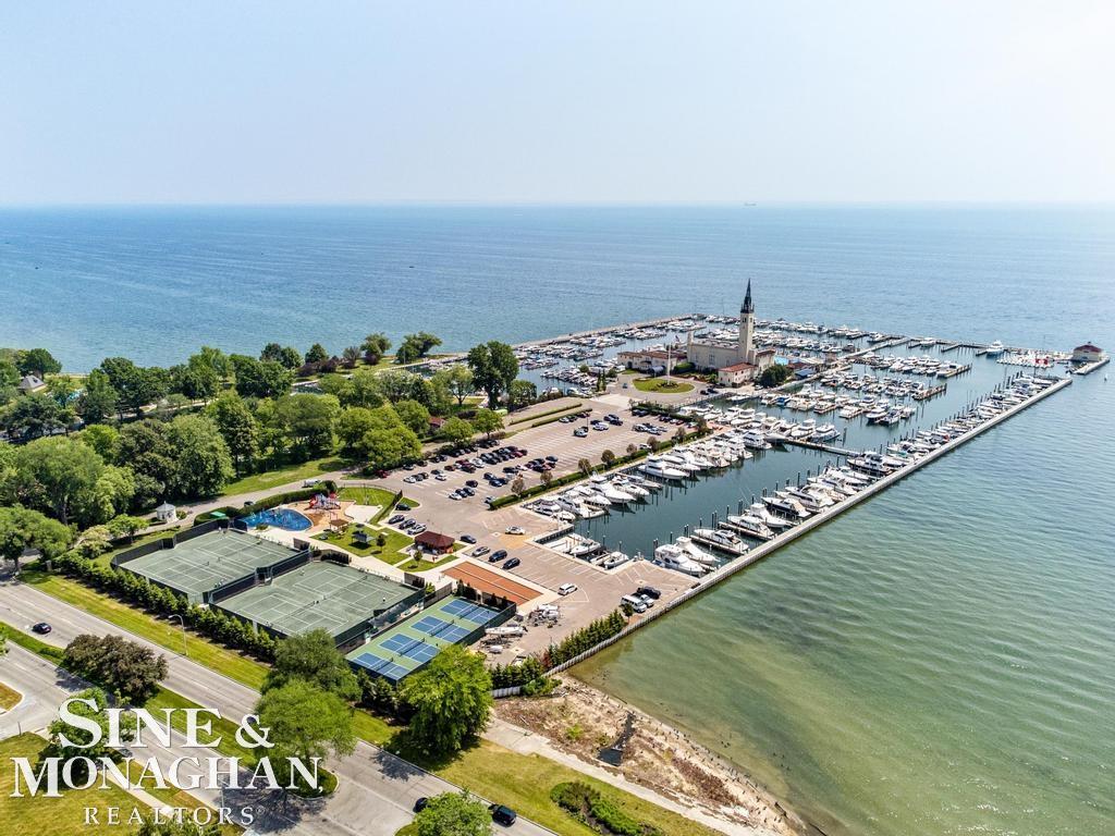 681 Lake Shore Road Grosse Pointe, MI 48236 - Photo 71 of 75 50114891-70.JPG