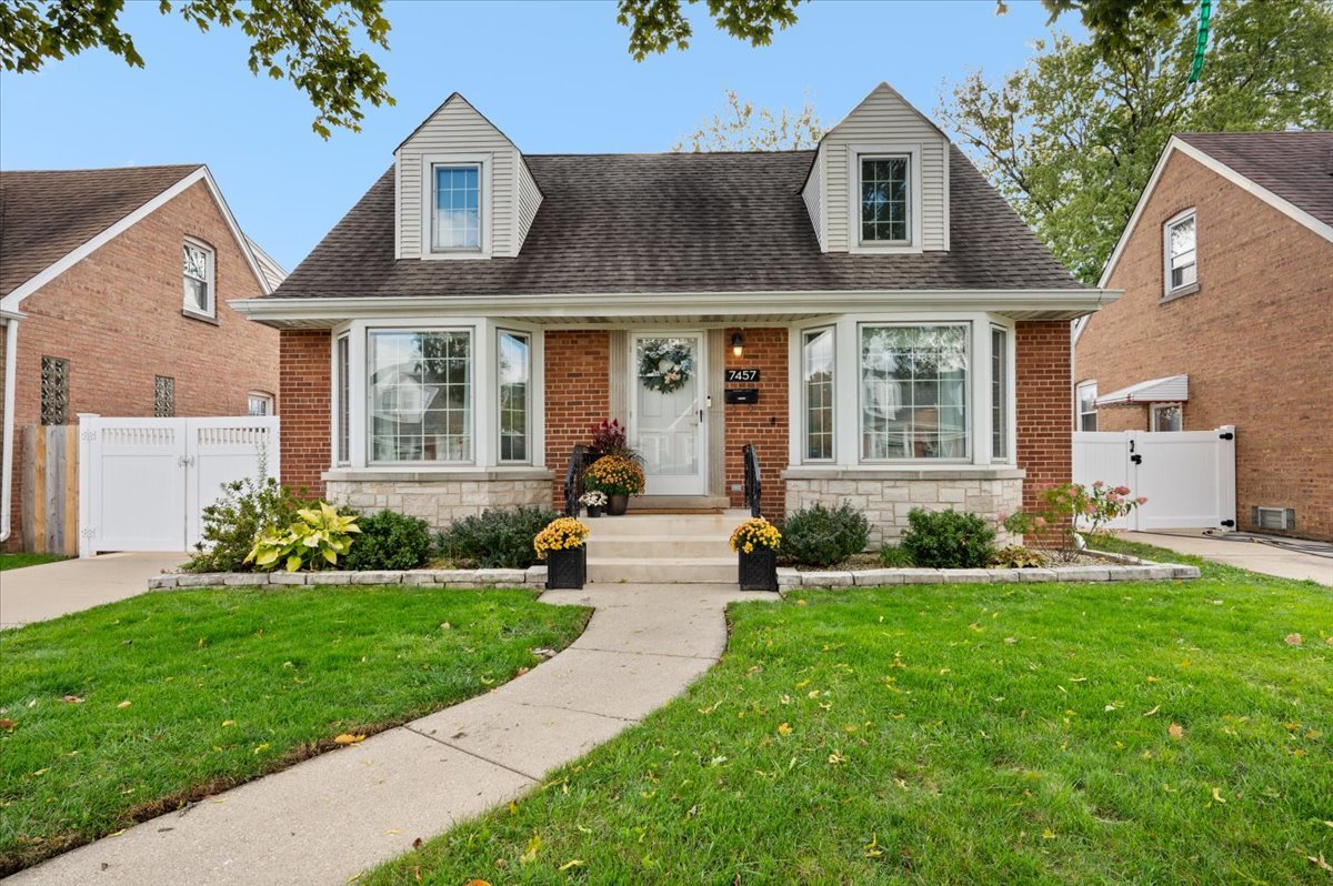 7457 West Ardmore Avenue Chicago, IL 60631 - Photo 1 of 32