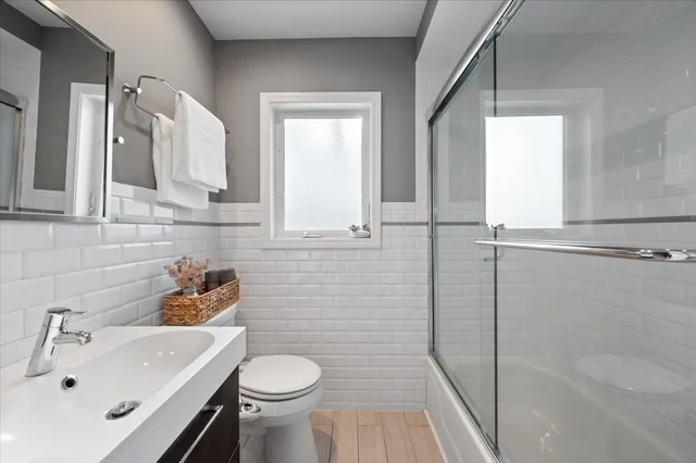 $500,000 | 7457 West Ardmore Avenue, Chicago, IL 60631