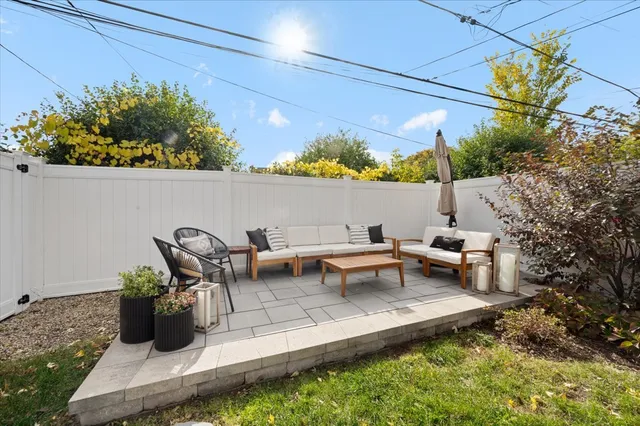 $500,000 | 7457 West Ardmore Avenue, Chicago, IL 60631