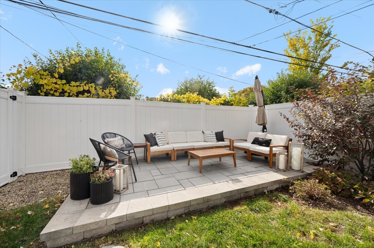 7457 West Ardmore Avenue Chicago, IL 60631 - Photo 29 of 32