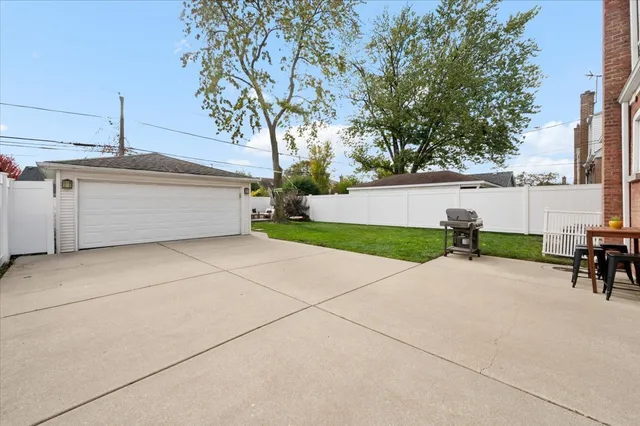 $500,000 | 7457 West Ardmore Avenue, Chicago, IL 60631