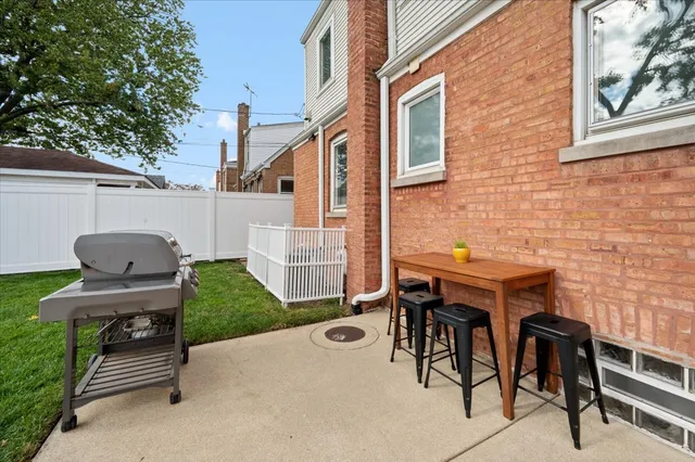 $500,000 | 7457 West Ardmore Avenue, Chicago, IL 60631