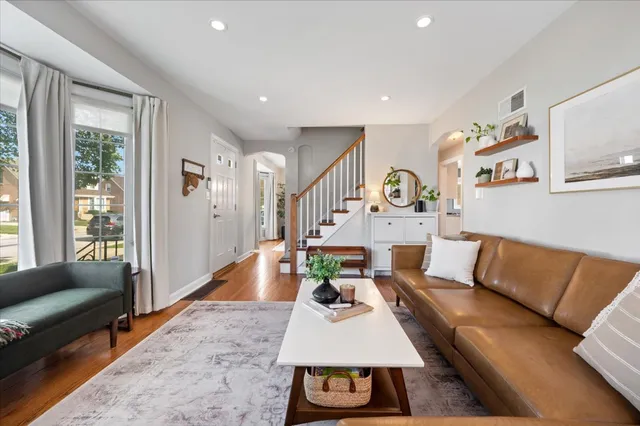 $500,000 | 7457 West Ardmore Avenue, Chicago, IL 60631