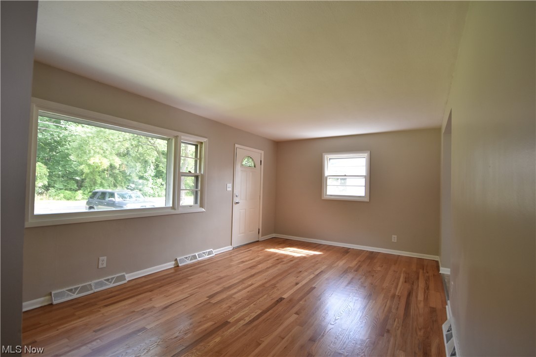 1789 Mathews Road Youngstown, OH 44514 - Photo 5 of 18 Gallery Image 5