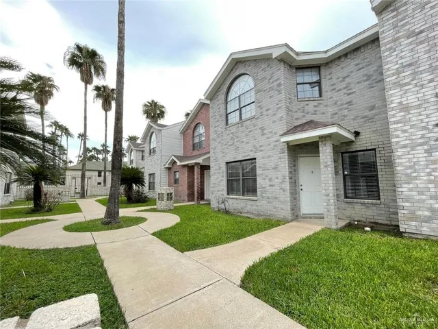 $1,250 | 4120 North 12th Street, Unit 13, McAllen, TX 78504
