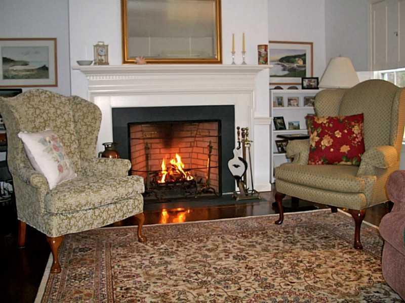 84 Fogler Road Hope, ME 04847 - Photo 13 of 29 Living Room. Warm and cozy