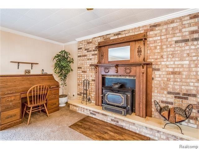 19730 Clark Road Belleville, MI 48111 - Photo 12 of 36