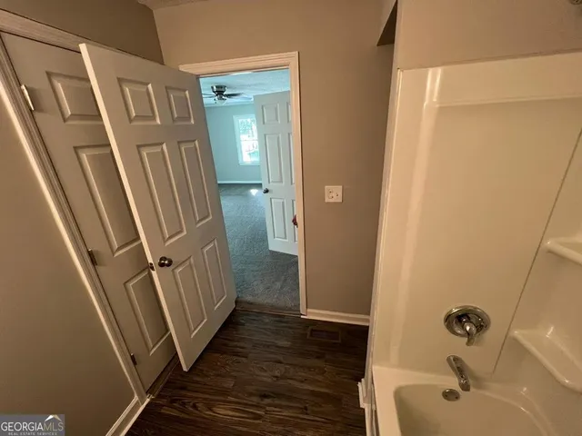 $299,900 | 1435 East Lake Drive, Screven, GA 31560