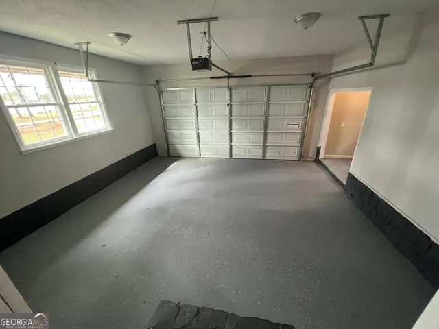 $299,900 | 1435 East Lake Drive, Screven, GA 31560