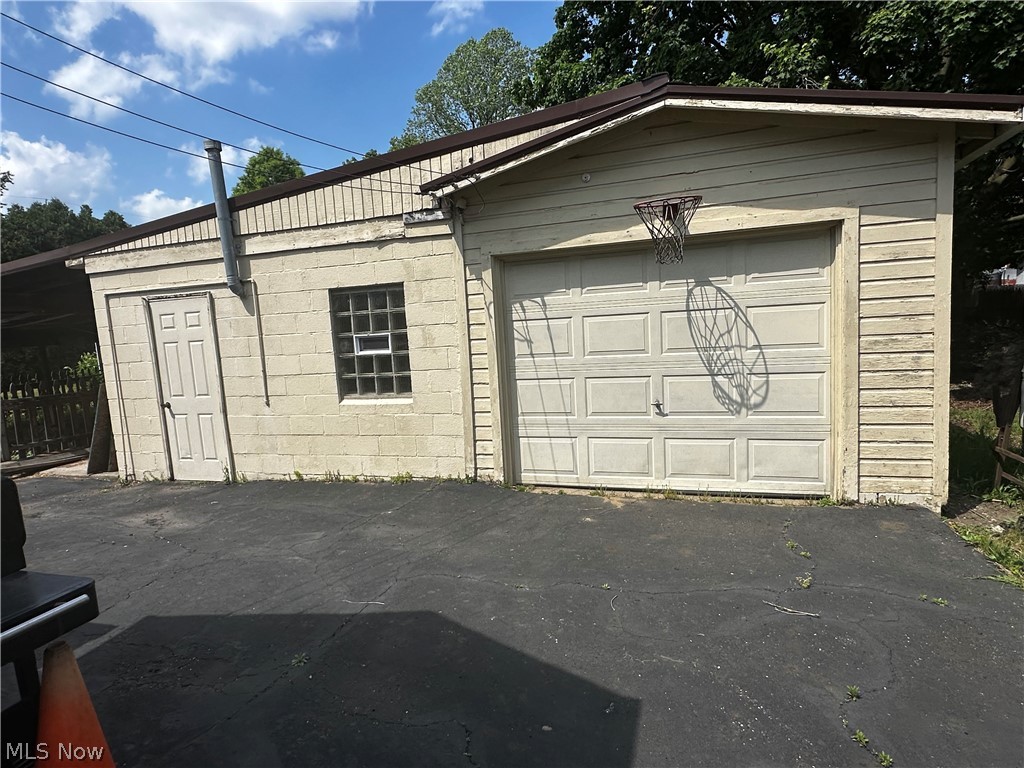 513 West Waterloo Road Akron, OH 44314 - Photo 26 of 29