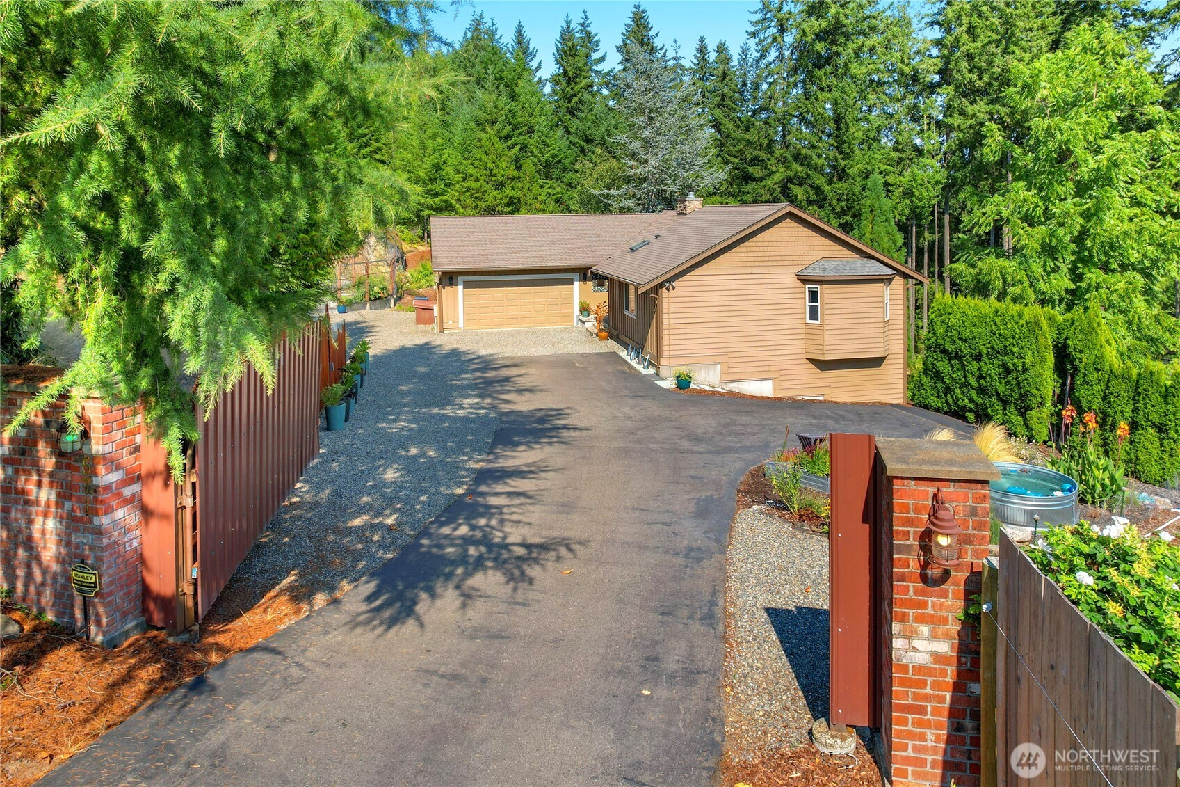 571 Southeast Spruce Road Port Orchard, WA 98367 - Photo 3 of 39 Gallery Image 3