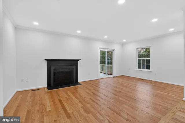 $750,000 | 6024 Knights Ridge Way, Alexandria, VA 22310