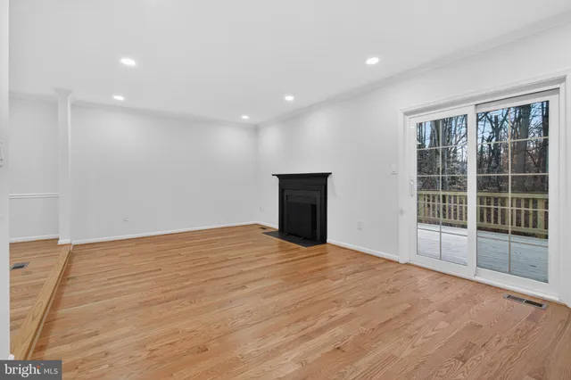 $750,000 | 6024 Knights Ridge Way, Alexandria, VA 22310