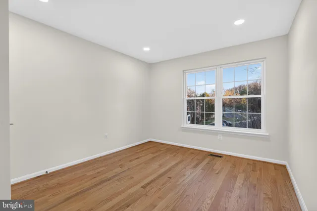 $750,000 | 6024 Knights Ridge Way, Alexandria, VA 22310