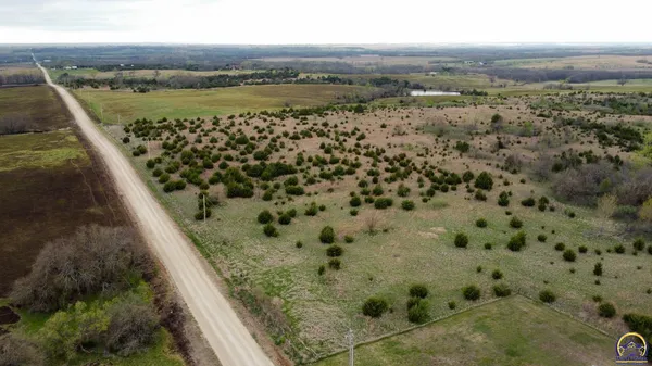 $76,075 | 10611 K Road, Delia, KS 66418