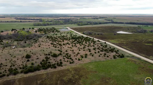 $76,075 | 10611 K Road, Delia, KS 66418