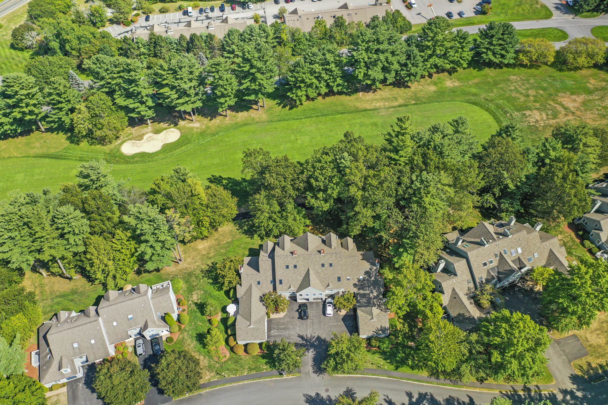 29 Hawthorne Village Road Nashua, NH 03062 - Photo 3 of 42 Gallery Image 3