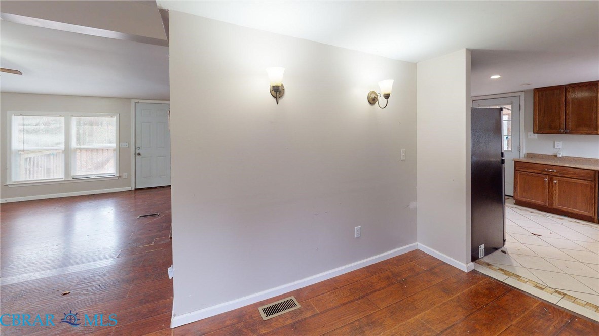 9909 Friendship Road Gloucester, VA 23061 - Photo 34 of 43