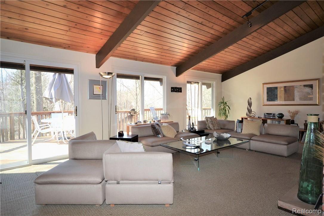 4763 Patrick Road West Bloomfield, MI 48322 - Photo 6 of 48 5a.JPG